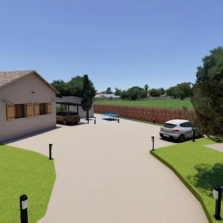 Ongoing Renovation - With Private Pool In * Vence